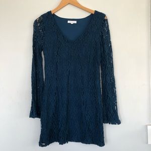 Teal Socialite Lace Dress! 💙